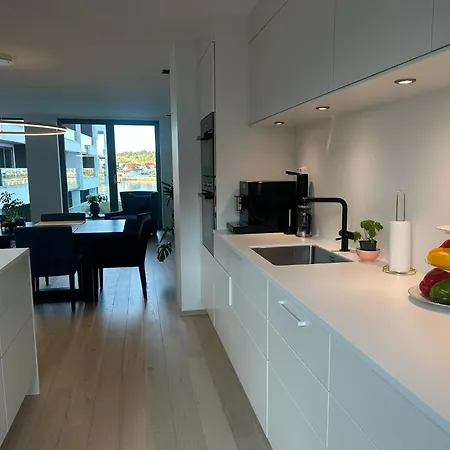 Holiday home Town House Med 4 Soverom Pa Husoy Havn *