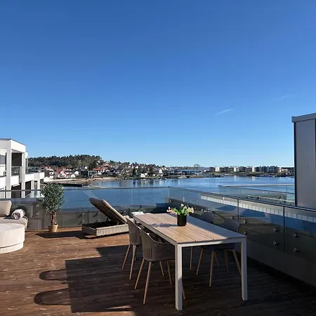 Town House Med 4 Soverom Pa Husoy Havn Holiday home Tonsberg