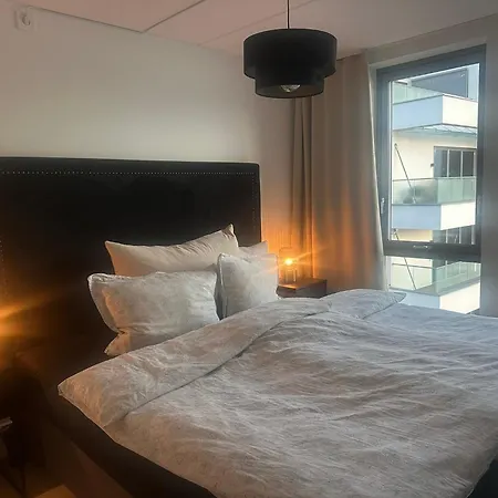 Holiday home Town House Med 4 Soverom Pa Husoy Havn *